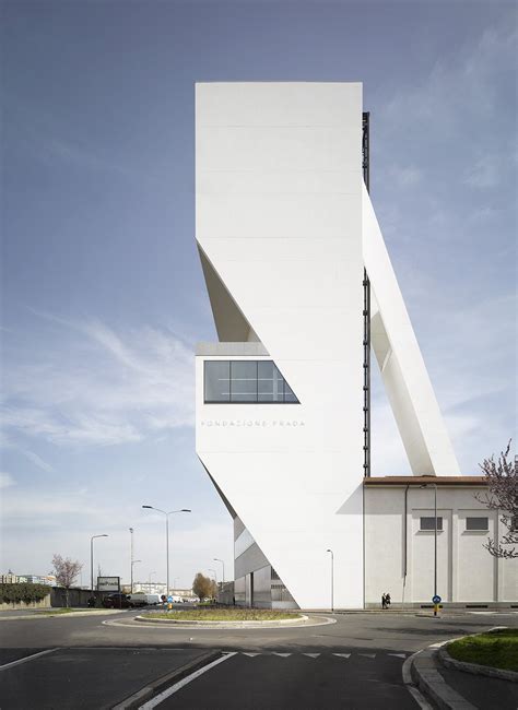 torre fondazione prada milano